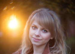 Шестнадцатая участница конкурса «Мисс Блокнот» считает себя «вымирающим видом»