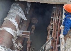 Кипяток в снегу: появилось видео с места аварии на теплотрассе в Волгодонске