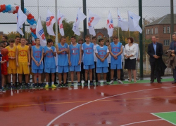 Первая в Ростовской области плоскостная спортивная площадка открыта в станице Романовской