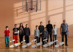 Первоклассник под командованием Ребенка завоевал первое место в соревнованиях на кордовых самолетах 