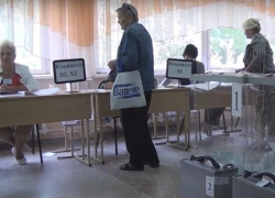 В Волгодонске в школе №21 от наблюдателей пытались избавиться с помощью «тревожной кнопки»