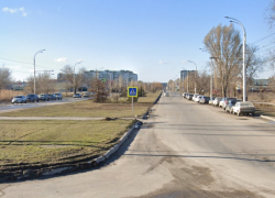 Запретить стоянку на проспекте Курчатова предложили главе администрации Волгодонска