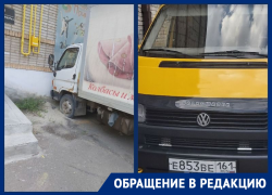 Бесхозный грузовик два месяца держит в страхе целый двор в Волгодонске