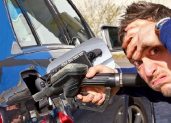 За неделю на автозаправках Волгодонска подорожал бензин