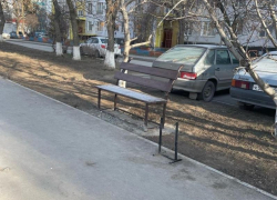 На улице Энтузиастов вандалы разгромили мусорные урны