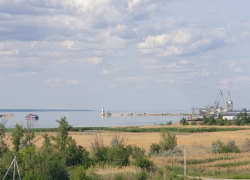 Первые сухогрузы загрузили зерном в порту Волгодонска