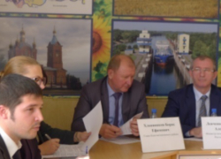 Дубовские и цимлянские предприниматели свои проблемы обсудили с министром экономразвития области