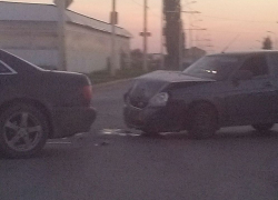 В Волгодонске «Приора» и «Ауди» не поделили перекресток