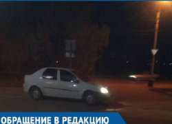 Напуганная волгодончанка рассказала об инциденте с таксистом, бросившим от злости ее деньги на землю 