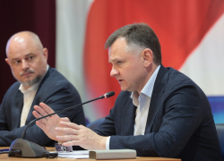 Юрий Слюсарь поблагодарил волгодонцев за теплую встречу и заявил о новом этапе взаимоотношений между городом и регионом