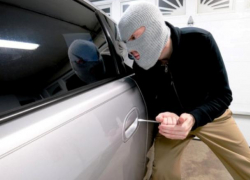 Волгодонского угонщика с преступным опытом задержали за кражу корейской иномарки в Ростове