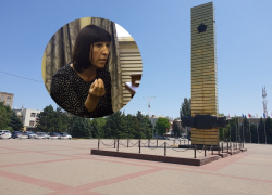Собрать всех школьников города на площади Победы и помолиться предложила депутат Голинская 