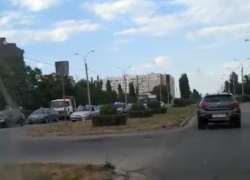 В Волгодонске на Гагарина ВАЗ сбил пешехода, пострадавший в реанимации 