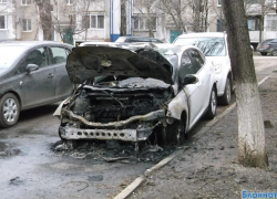 Ночью в Волгодонске сгорел автомобиль «Форд Фокус»