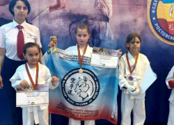 Россыпь наград завоевали волгодонские каратисты в открытом турнире 