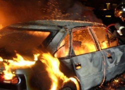 В Волгодонске неподалеку от администрации подожгли «Вольво»