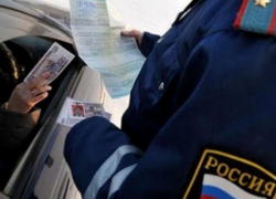 В Волгодонске пьяный водитель пытался дать взятку в 10 000 рублей сотруднику ГИБДД