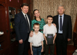 Яндекс.станцию подарили шестикласснику из Волгодонска в рамках новогодней акции «Елка желаний» 