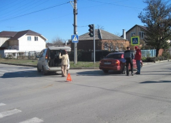 В Волгодонске в результате ДТП «Тойота» смяла бок «Хёндаю»