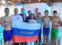 Волгодонцы отличились на чемпионате и в первенстве ЮФО и СКФО по плаванию 
