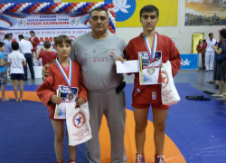 Спортсмены из Волгодонска достойно выступили на кубке Калмыкии по самбо 