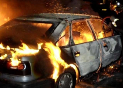 В Волгодонске снова подожгли автомобиль, на этот раз «Volkswagen Tiguan» 