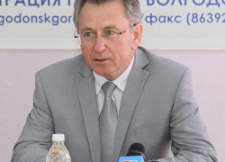 Дорогам и КУИГ я бы поставил «двойку», а спорту и РоАЭС - «пятерку»,  - Виктор Мельников о состоянии Волгодонска