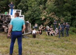 Автозак с заключенными из Волгодонска перевернулся на трассе Цимлянск-Шахты