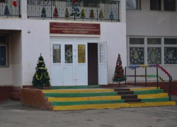 За отравление 38 детей под суд пойдет бывшая заведующая столовой школы №21 