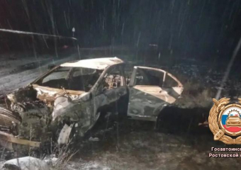 Автомобиль слетел с трассы и загорелся: смертельное ДТП на автодороге Семикаракорск-Волгодонск 