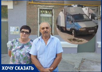 «В них может быть, что угодно. Например, взрывчатка»: волгодонцы опасаются брошенных на парковке «Газелей» рядом с площадью Победы 