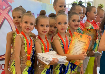 Россыпь наград завоевали волгодонские гимнастки в соревнованиях по художественной гимнастике 