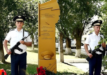 Обелиск памяти: 20 лет назад в Волгодонске был построен памятник погибшим милиционерам 