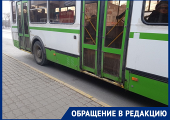 «Водитель закрыл двери перед женщиной с коляской»: волгодончанка о несостоявшейся поездке на троллейбусе