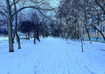 Первый снег выпал в Волгодонске, на улицах города появилась уборочная техника