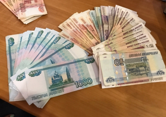 18-летний волгодонец купил новый телефон и отдал мошенникам свою копилку и сбережения родителей 