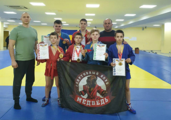Ряд наград завоевали юные волгодонцы на первенстве региона по самбо 