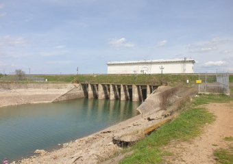 В Волгодонске полностью перекрыли поступление воды в Донской магистральный оросительный канал