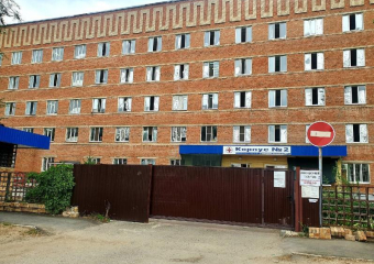 Из окна реанимации ковидного госпиталя выпал и насмерть разбился волгодонец 