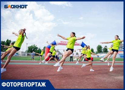 Огромный фоторепортаж с большого праздника спорта на стадионе «Труд»