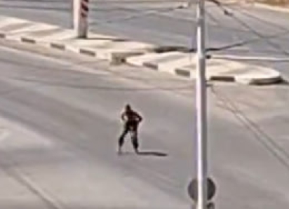 Боевой «танец петуха» исполнил «солевой Ван Дамм» в Волгодонске 