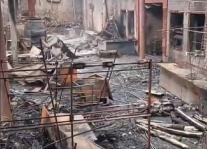 Названа предварительная причина пожара: как выглядит изнутри сгоревший ночью рынок «Авангард» в Волгодонске