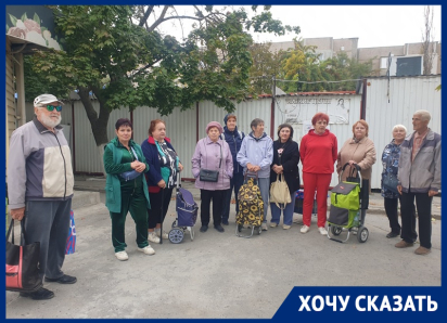 «Дайте нам хороший дачный автобус, где исполнение поручения Слюсаря?»: пенсионеры собрались на проспекте Строителей и задали неудобные вопросы