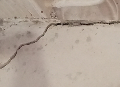 Капремонт дома с огромными трещинами в Цимлянске будут делать к середине 21 века