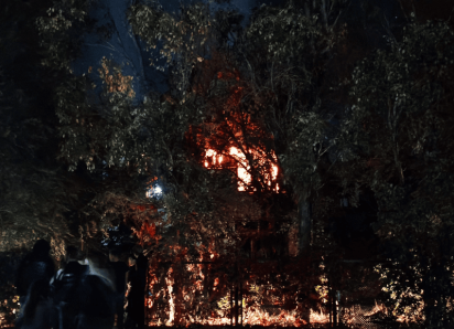 Виноваты дети? Во время ракетной атаки загорелся заброшенный детский сад в Волгодонске