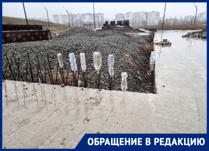 Ржавая арматура вновь дала о себе знать: жители в ужасе от того, что творится днем и ночью в заброшенном парке «Молодежный»  