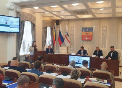 «Единая Россия» заблокировала обращение бизнесменов о сносе ларьков, а речь депутата-коммуниста прервали на самом интересном 