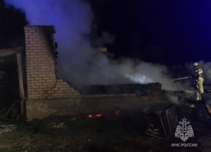 Мужчина погиб в пожаре во время готовки еды в Цимлянском районе