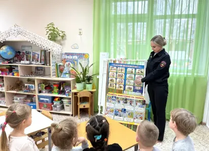 «Зима.Дети.Безопасность»: Госавтоинспекция учит малышей безопасности 