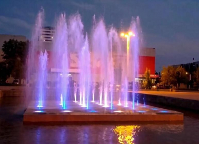 Светомузыкальный фонтан на площади ДК Курчатова закрывают на ремонт